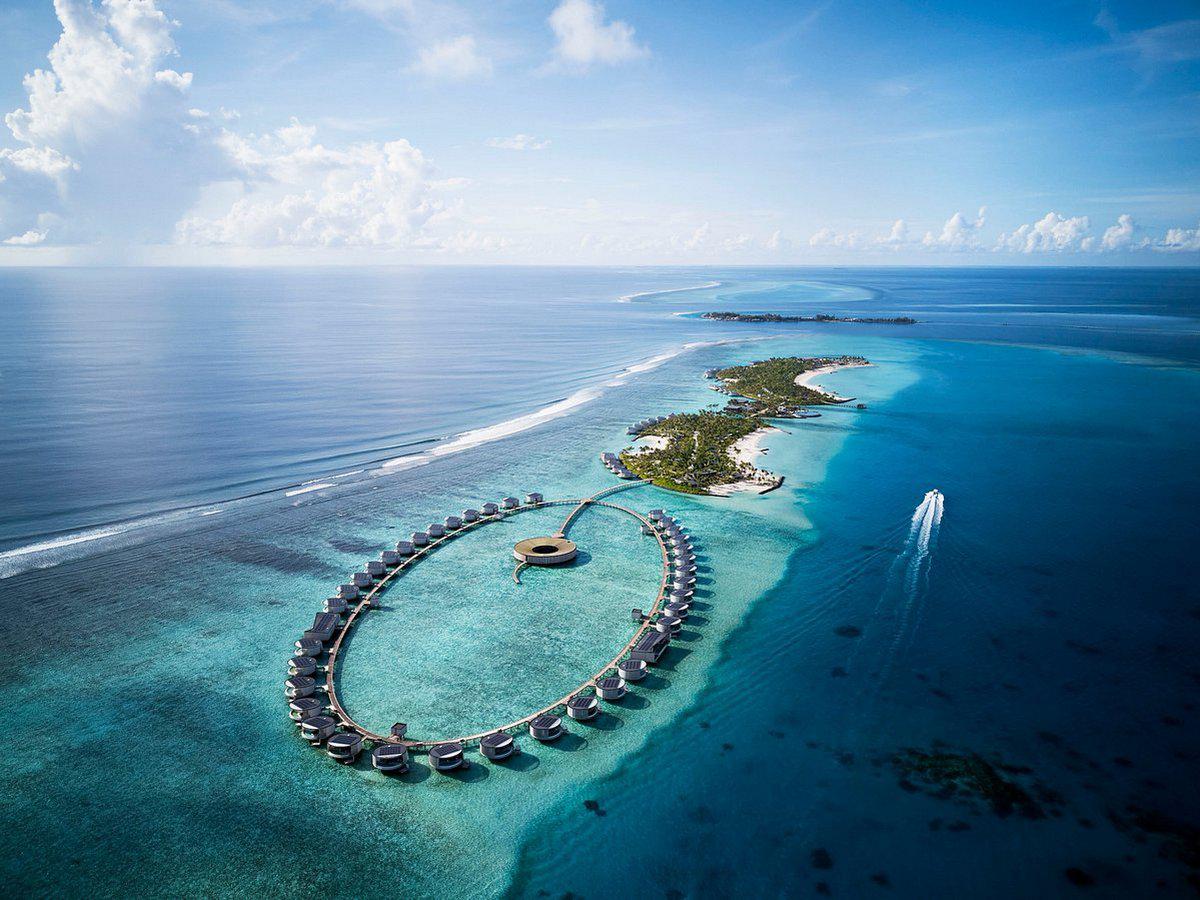 The Ritz-Carlton Maldives. Fari Islands