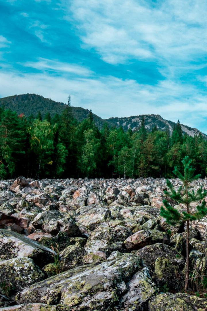 Каменная река