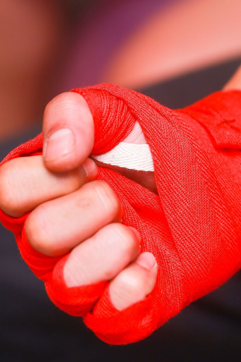 Мирзохиджон Абдуллаев (Узбекистан) - Эдуард Зарипов (Россия). Четырёхраундовый бой в супертяжёлом весе (свыше 90,7 кг)