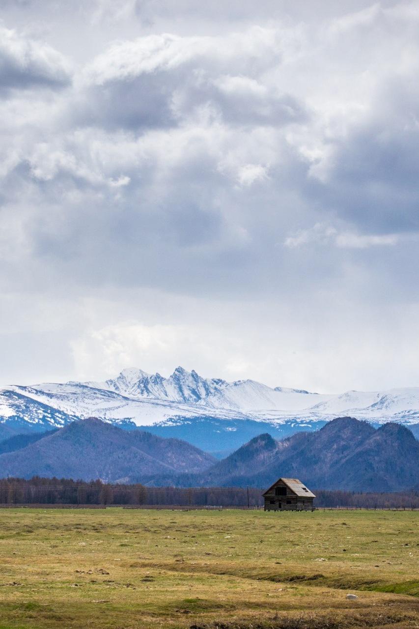 Таректинский хребет